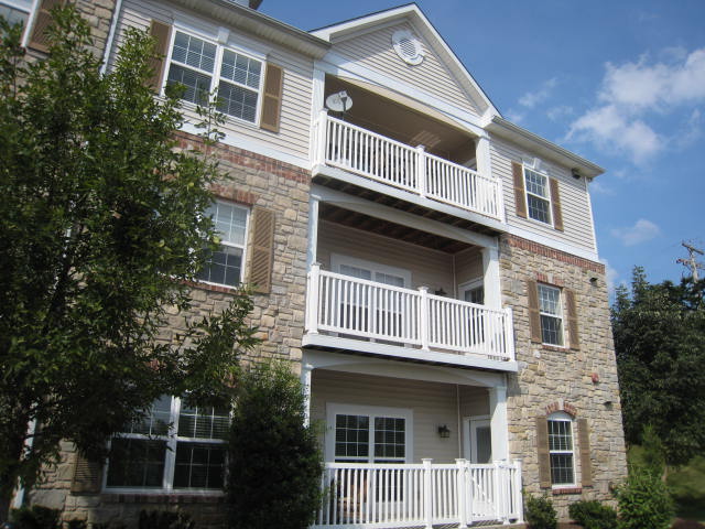 Condo Leased ~ 2 Monarch Trace Ct #201 (Chesterfield) front of bldg Condo Leased ~ 2 Monarch Trace Ct #201 (Chesterfield)
