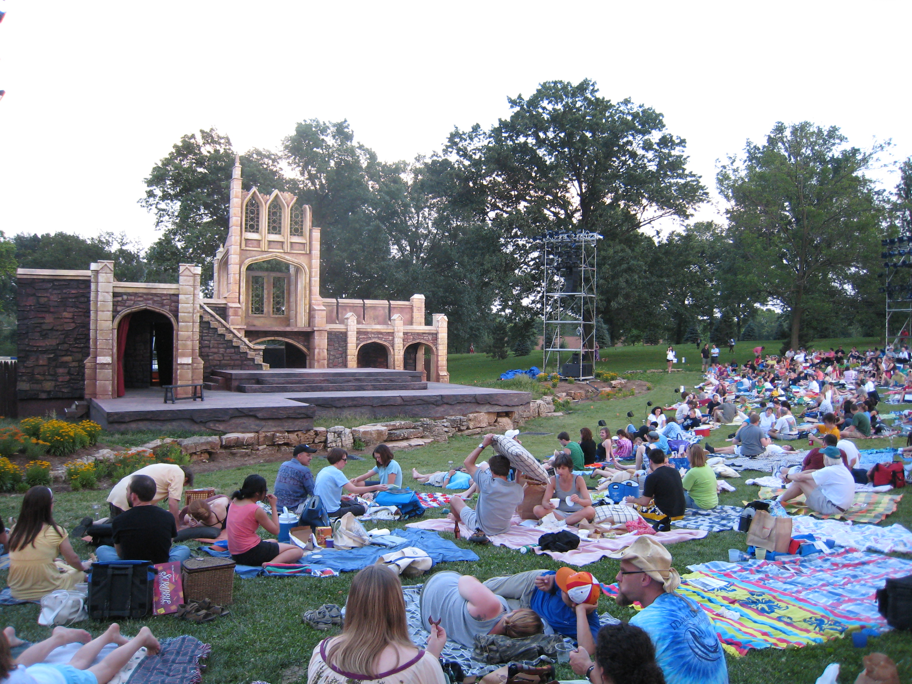 Shakespeare Festival St. Louis blanket seating and stage