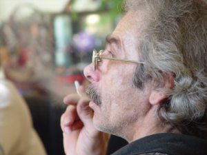 Find St. Louis Bars Where Smoking is Allowed
