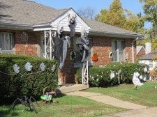 St. Louis Yards Get Ghoulish for Halloween - Arch City Homes