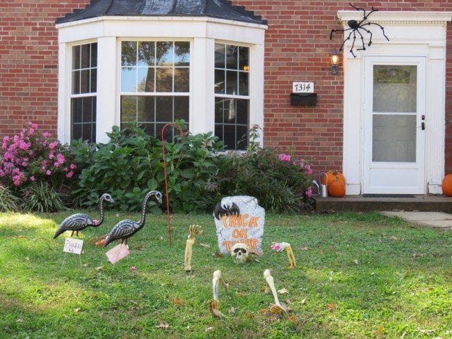 St. Louis Yards Get Ghoulish for Halloween - Arch City Homes