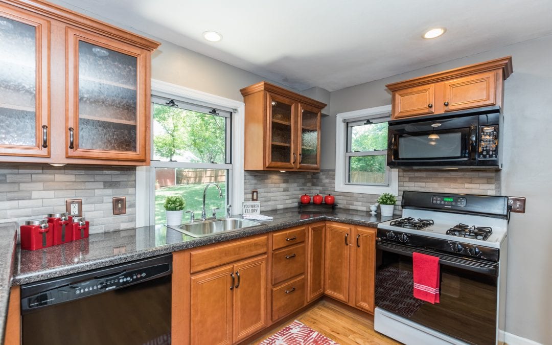 Transform your Kitchen with a New Backsplash